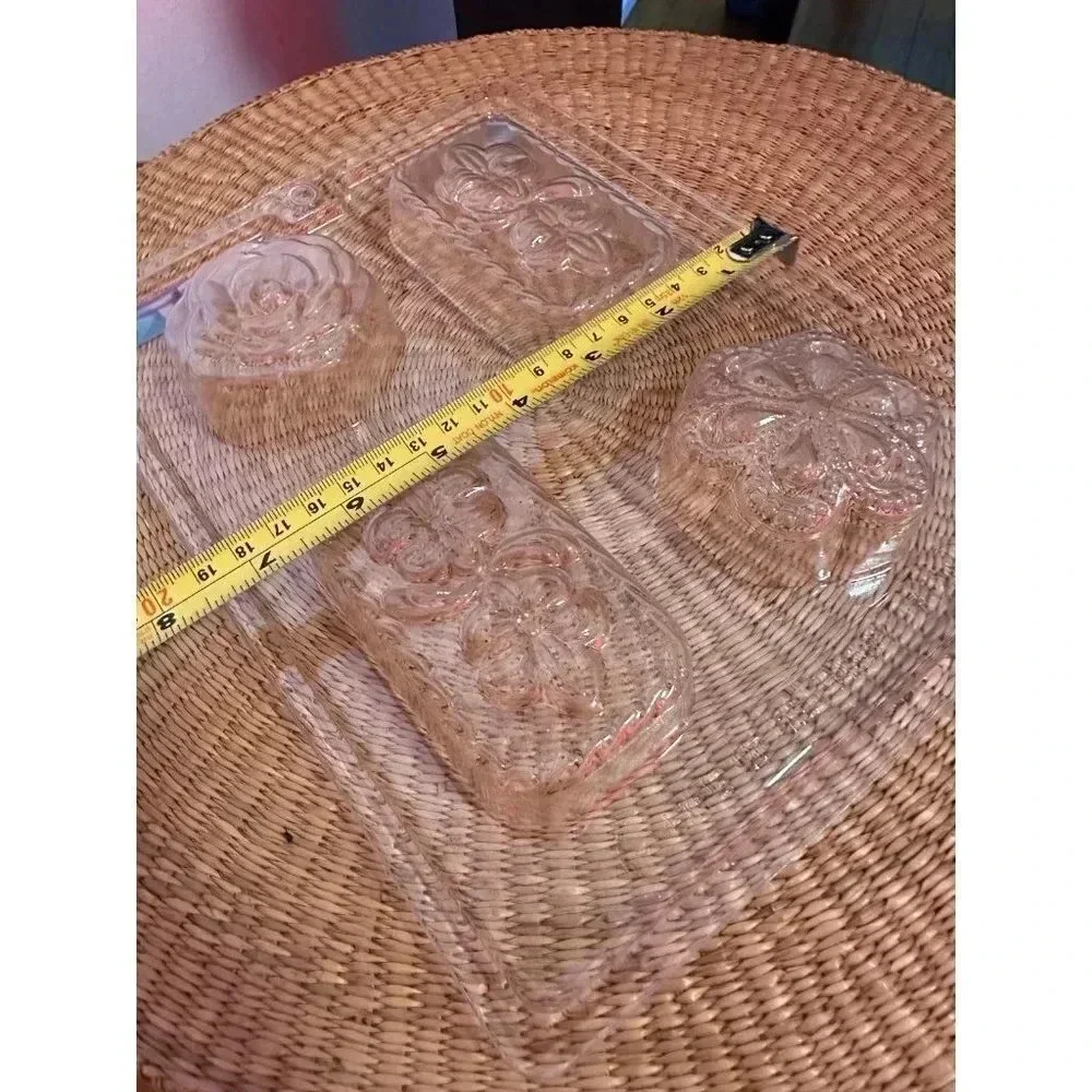 Hard Plastic Floral Mold